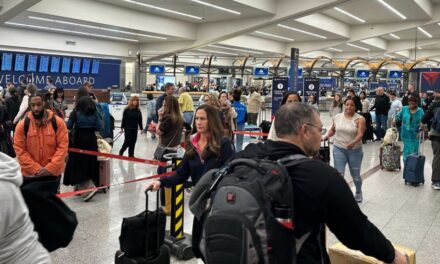 47th president signs order to pay TSA employees after Congress fails to agree on DHS funding