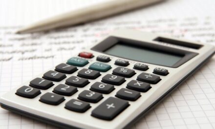 Retirement Income Planning Mistakes That Leave Seniors Scrambling in Their Golden Years